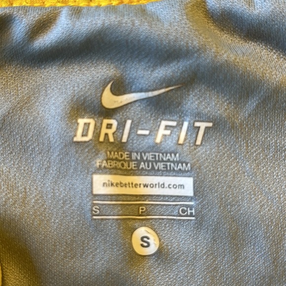 Nike Livestrong Dri-Fit Running Shorts, size Small - Picture 4 of 4